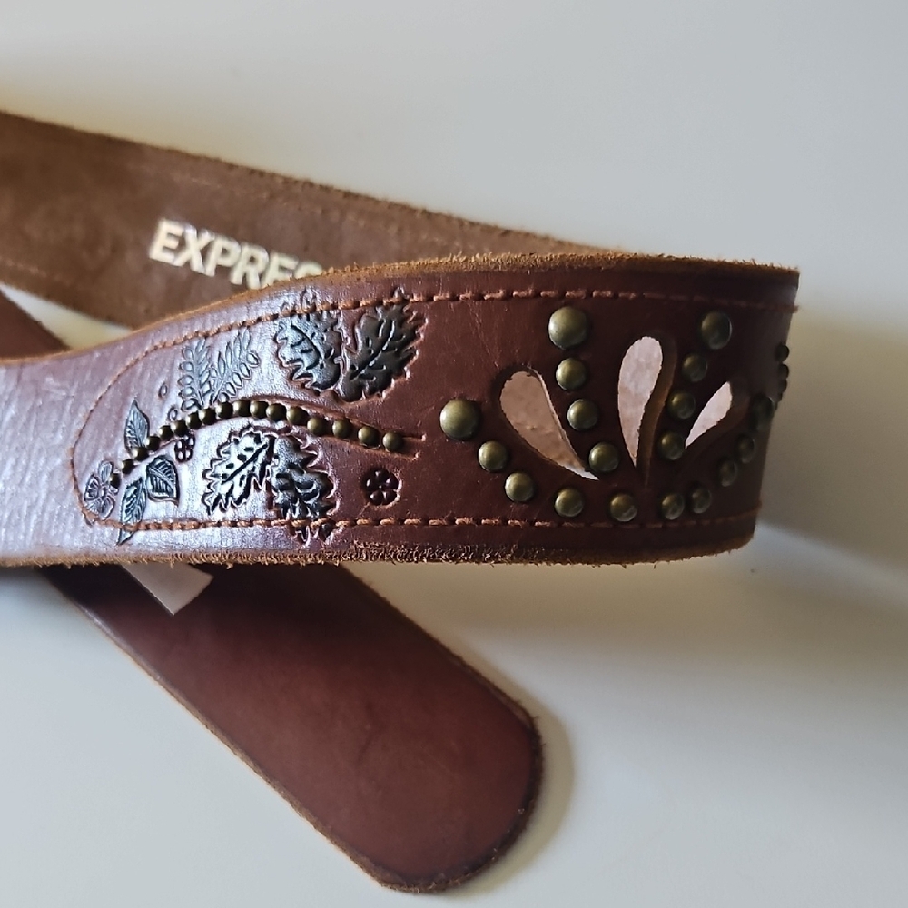 Express Tan Leather Belt with Floral Embroidery - Picture 3 of 13